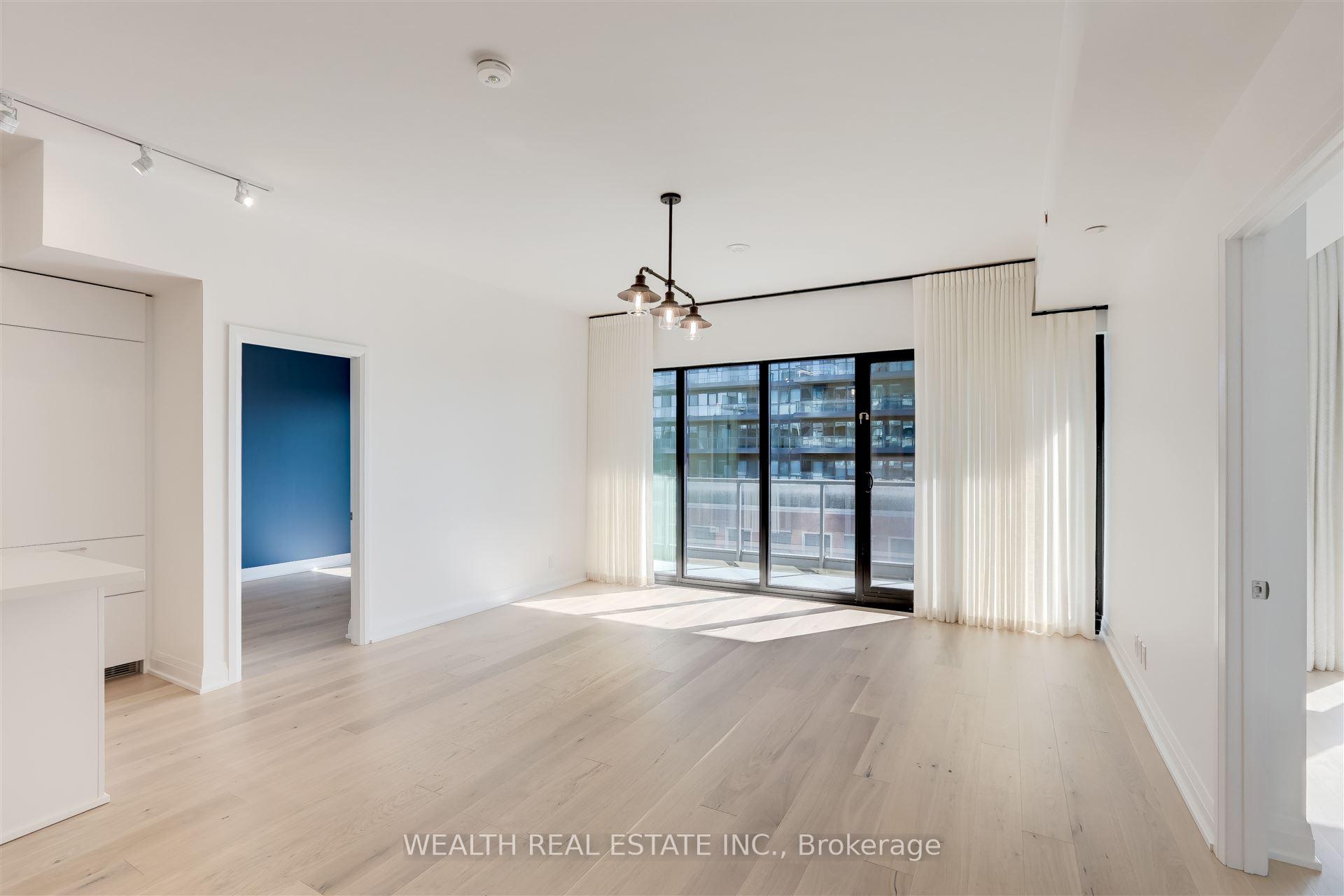 2 Bedrooms Condo at 33 Frederick Todd,  Toronto For sale