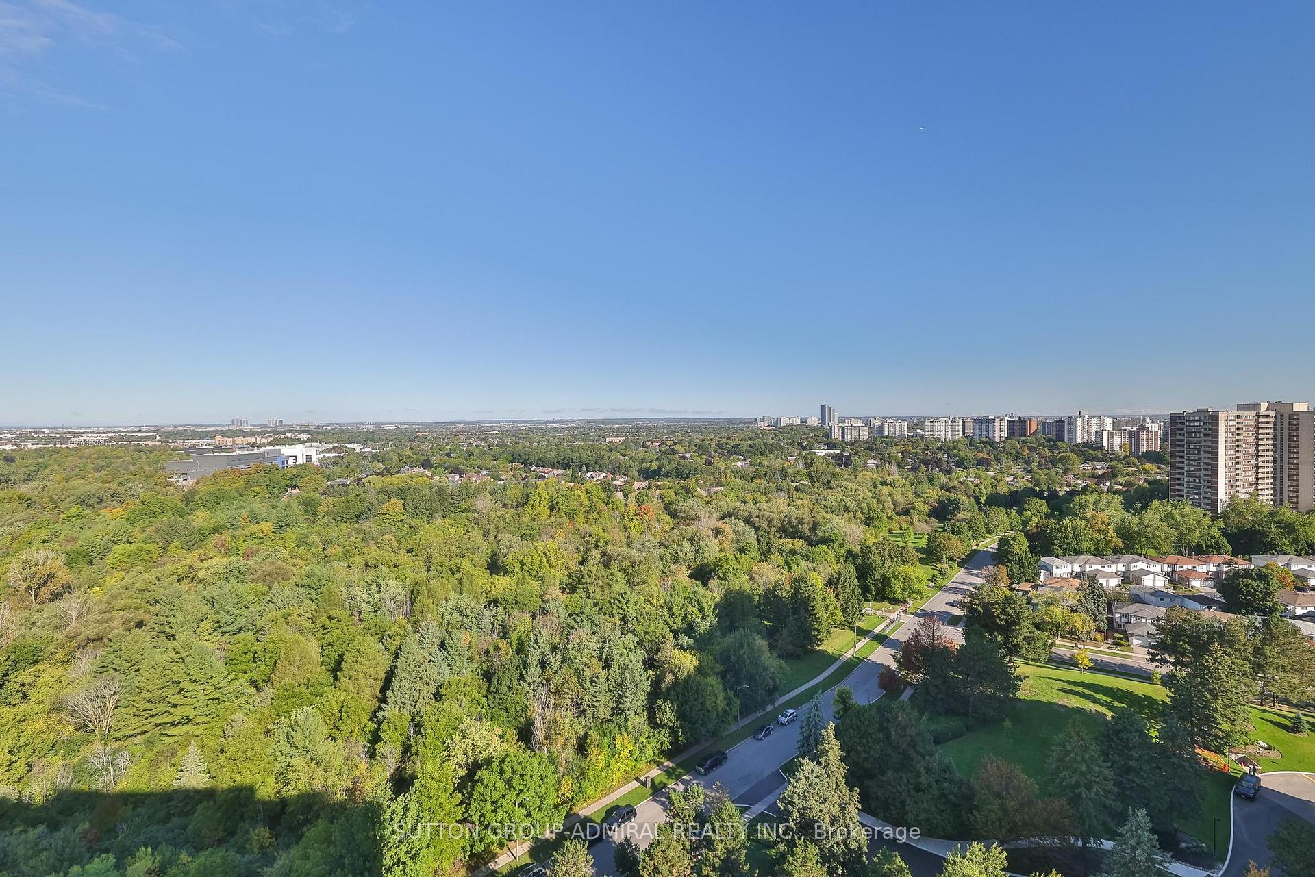 3 Bedrooms Condo at 131 Torresdale, Toronto For sale