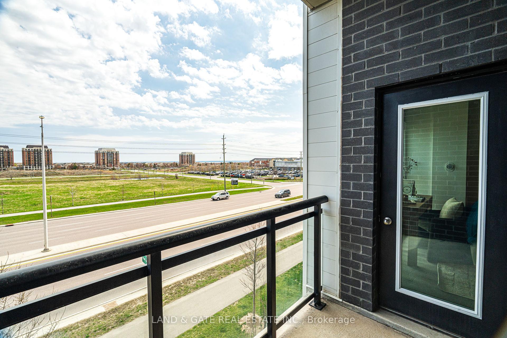 1 Bedroom Condo at 128 Grovewood, Oakville For sale