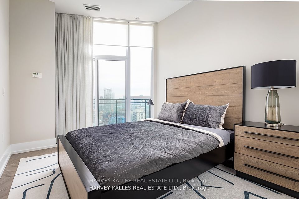 99 John Street 4802