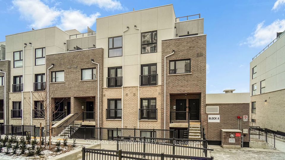 Property at #325 - 349 Wheat Boom Drive, Oakville, ON L6H 7X5