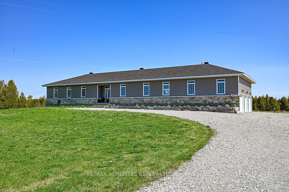2064 Rosedale Road, Montague, ON K7A 4S4