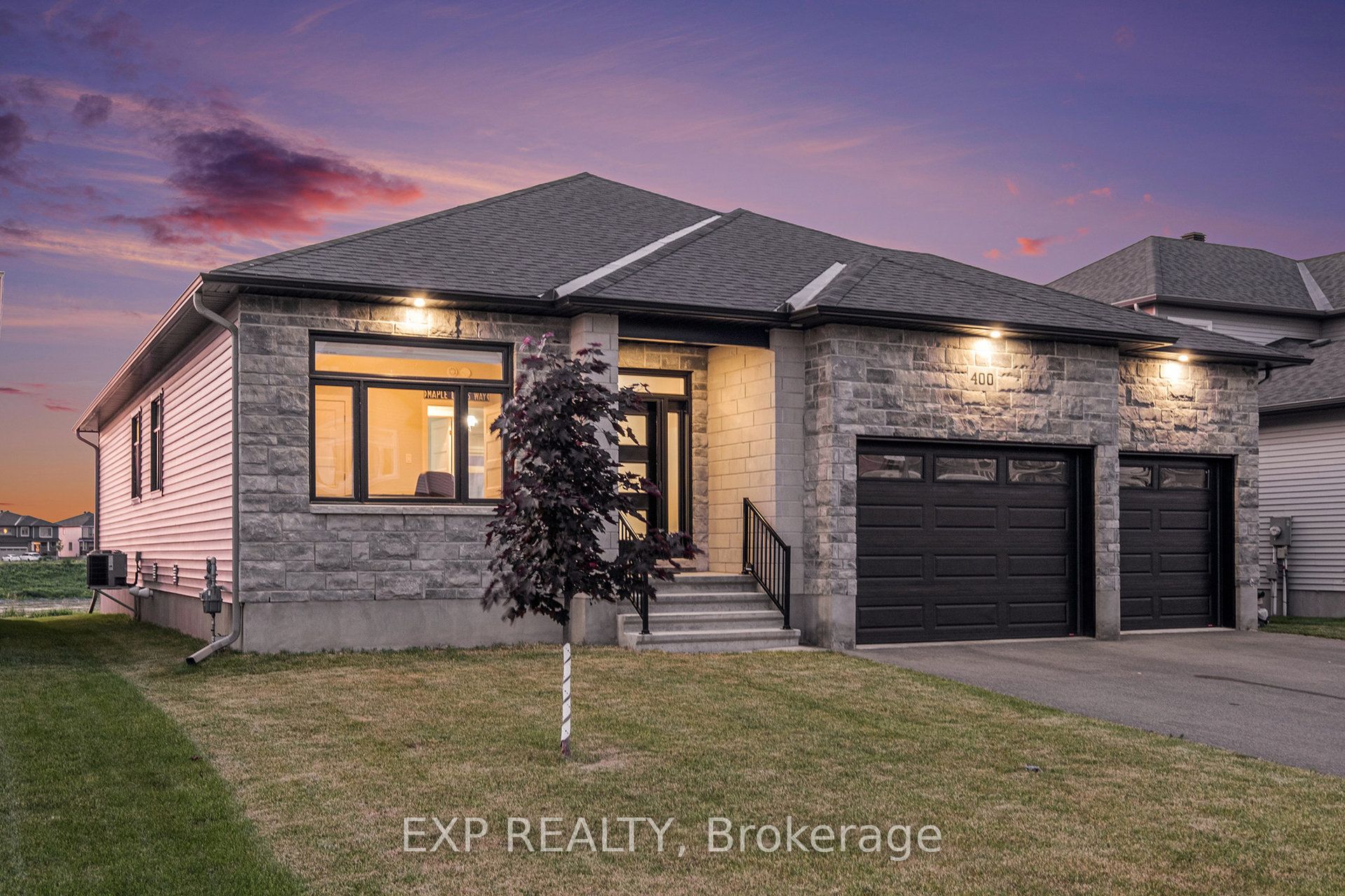 400 Central Park Boulevard, Russell, K4R 0C6