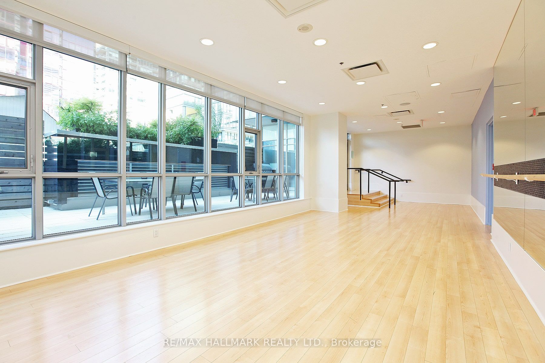 #1406 - 375 King Street, Toronto, ON M5V 1K5