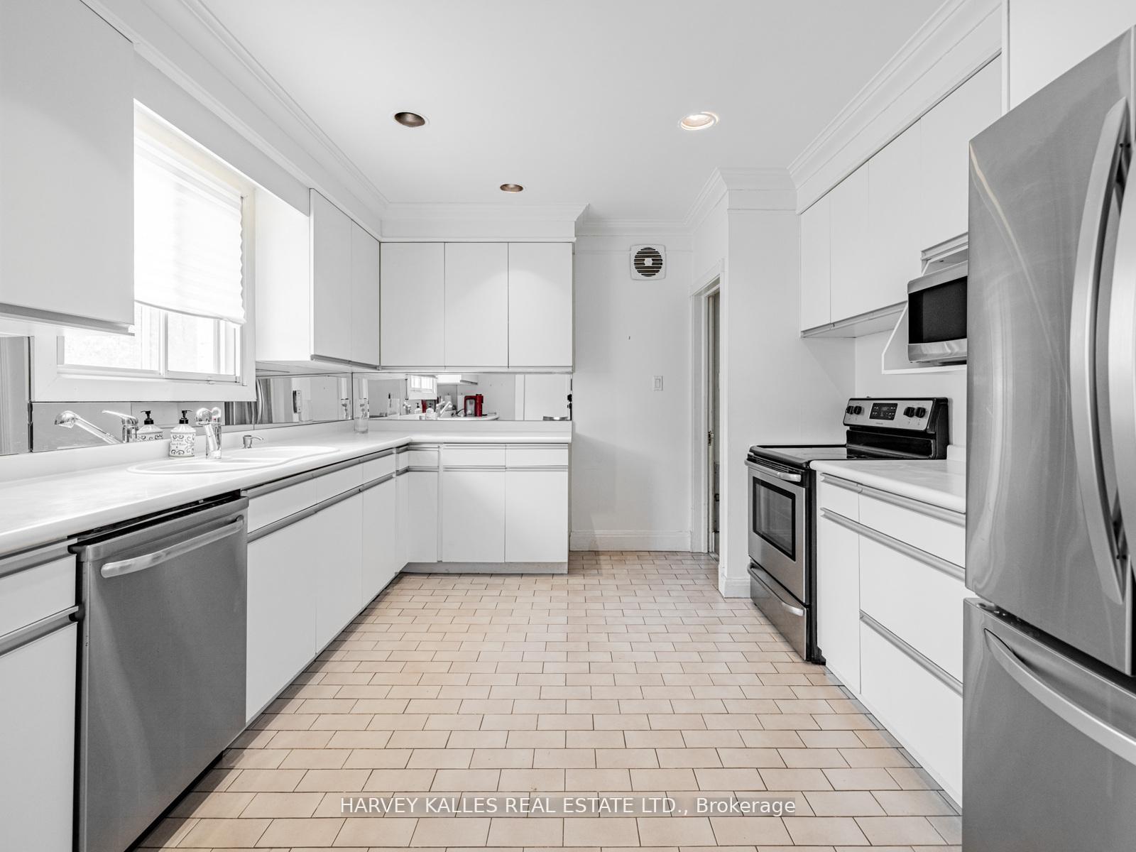 2 Silverwood Avenue