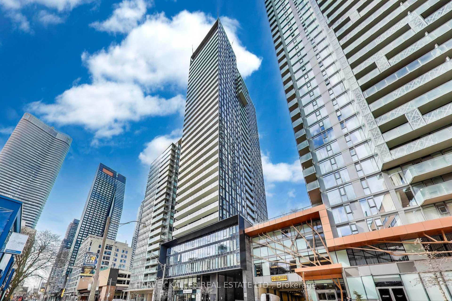 1 Bedroom Condo at 28 Wellesley, Toronto For sale