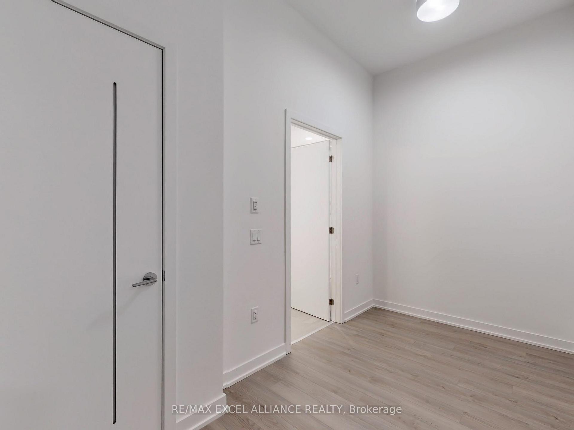 2 Bedrooms Condo at 357 King,  Toronto For sale