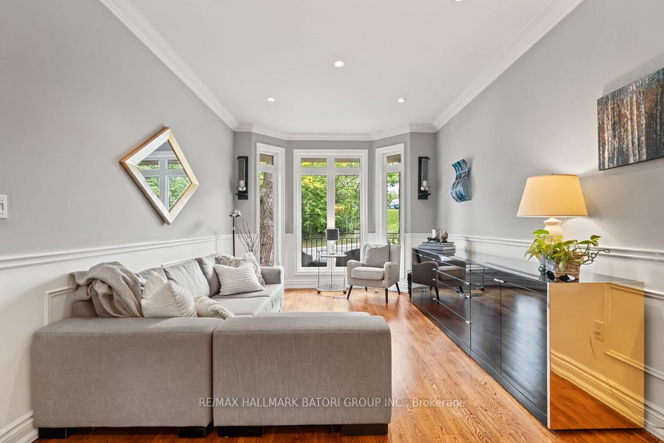 316 Roselawn Avenue, Toronto, ON M4R 1G1