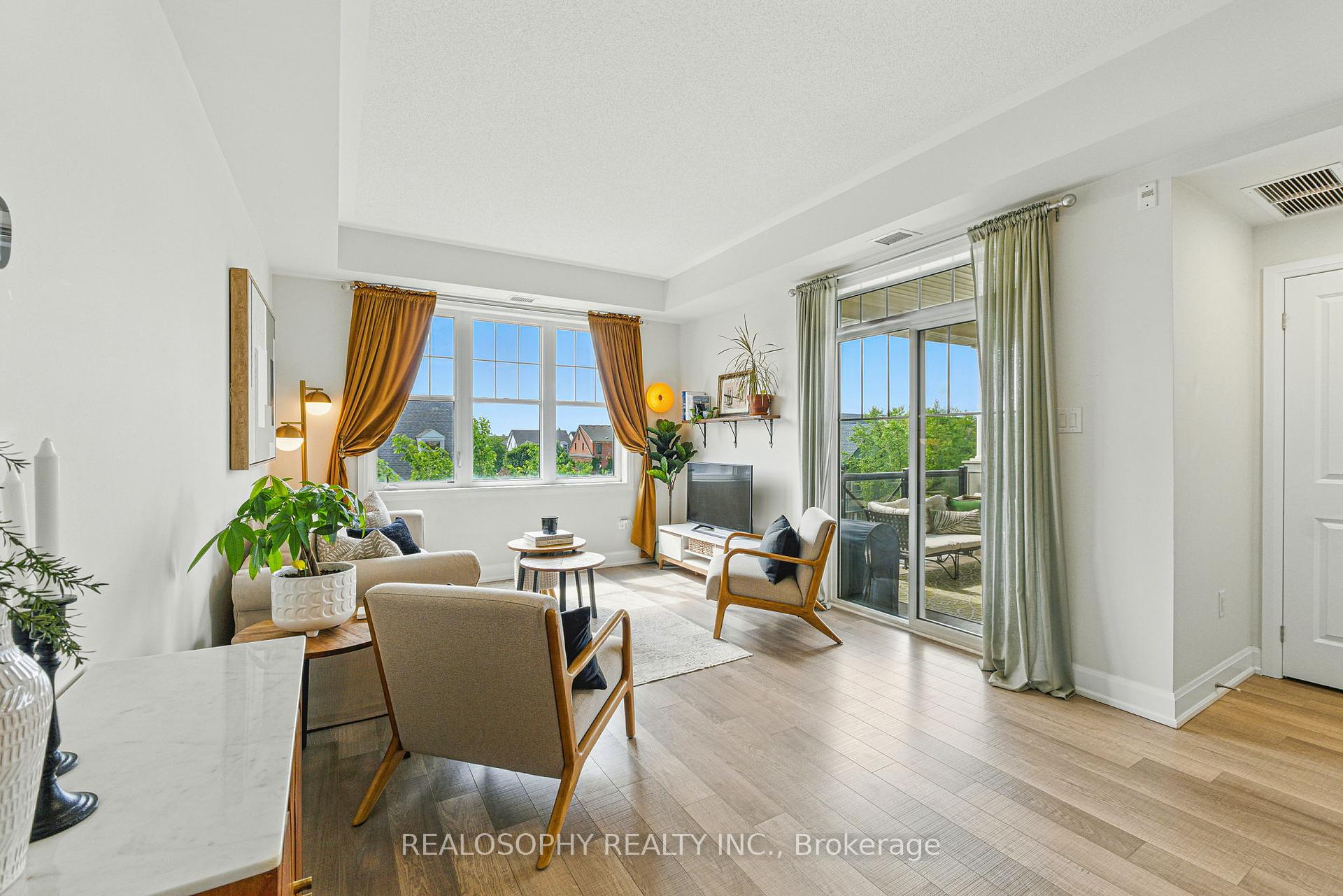 2 Bedrooms Condo at 2333 Sawgrass, Oakville For sale