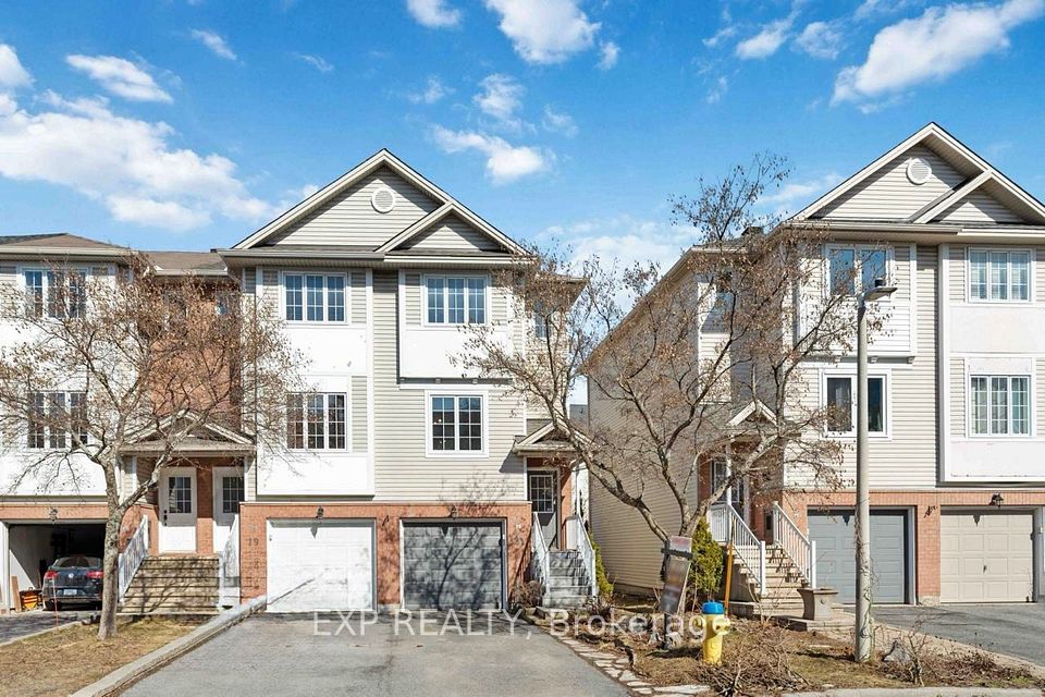 21 Yorkville