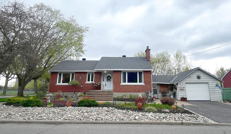2195 Prospect