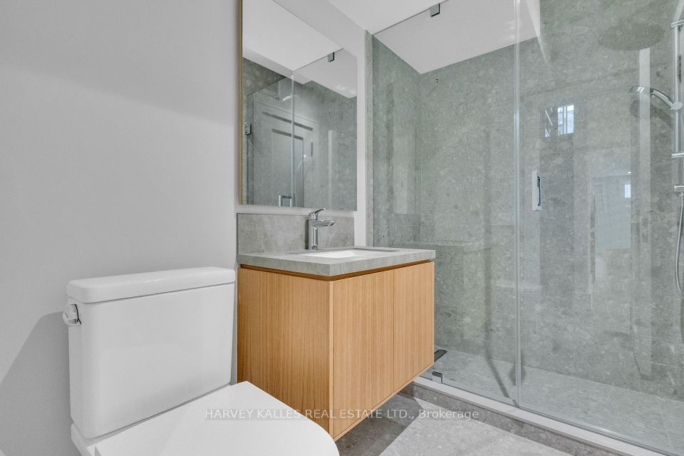 444 Roxton Road