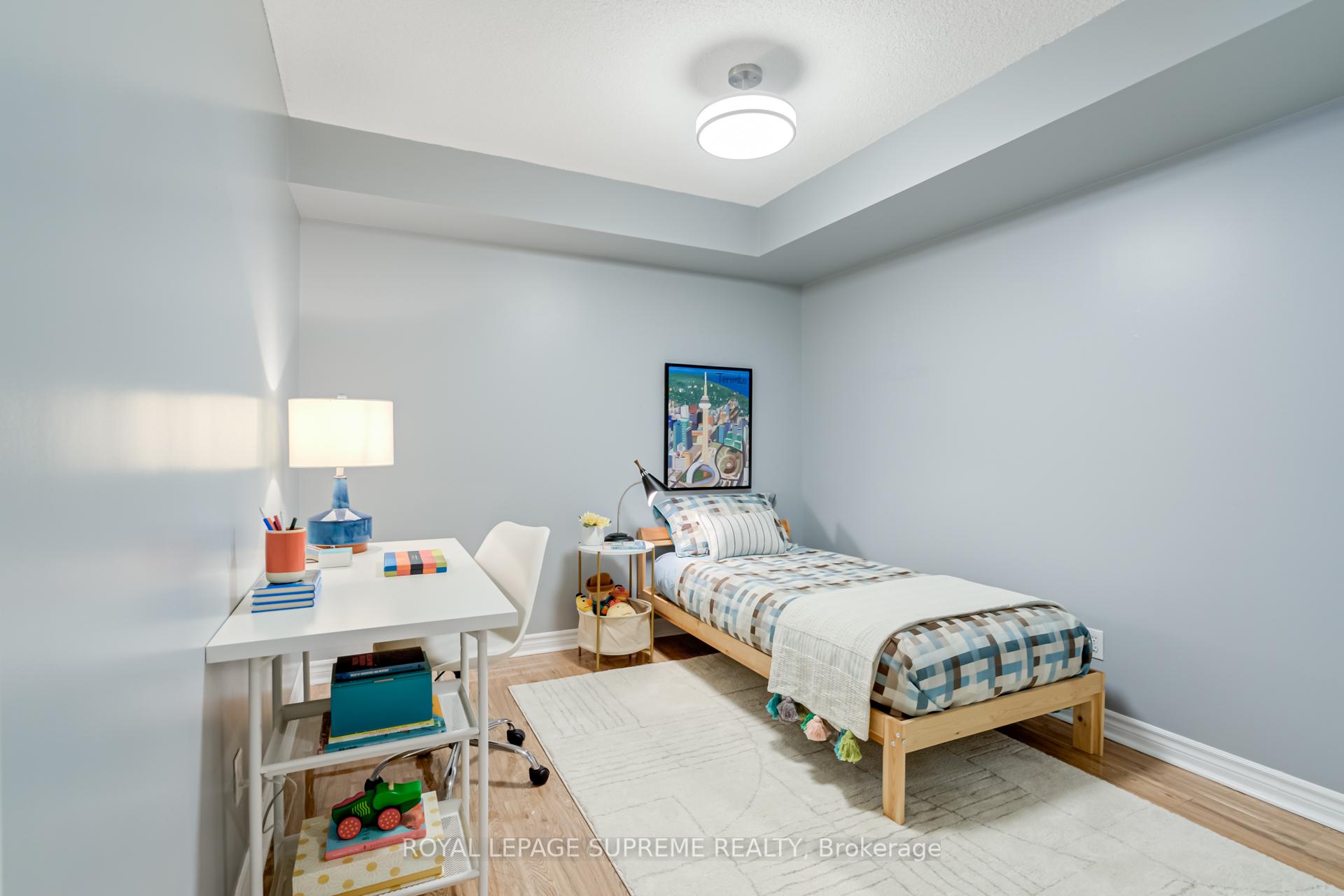 2 Bedrooms Condo at 190 Manitoba, Toronto For sale