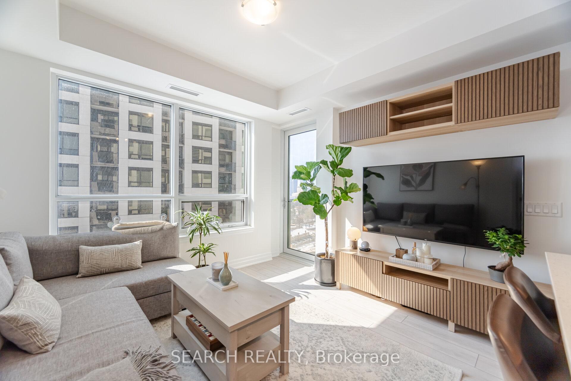 2 Bedrooms Condo at 30 Elm, Mississauga For sale