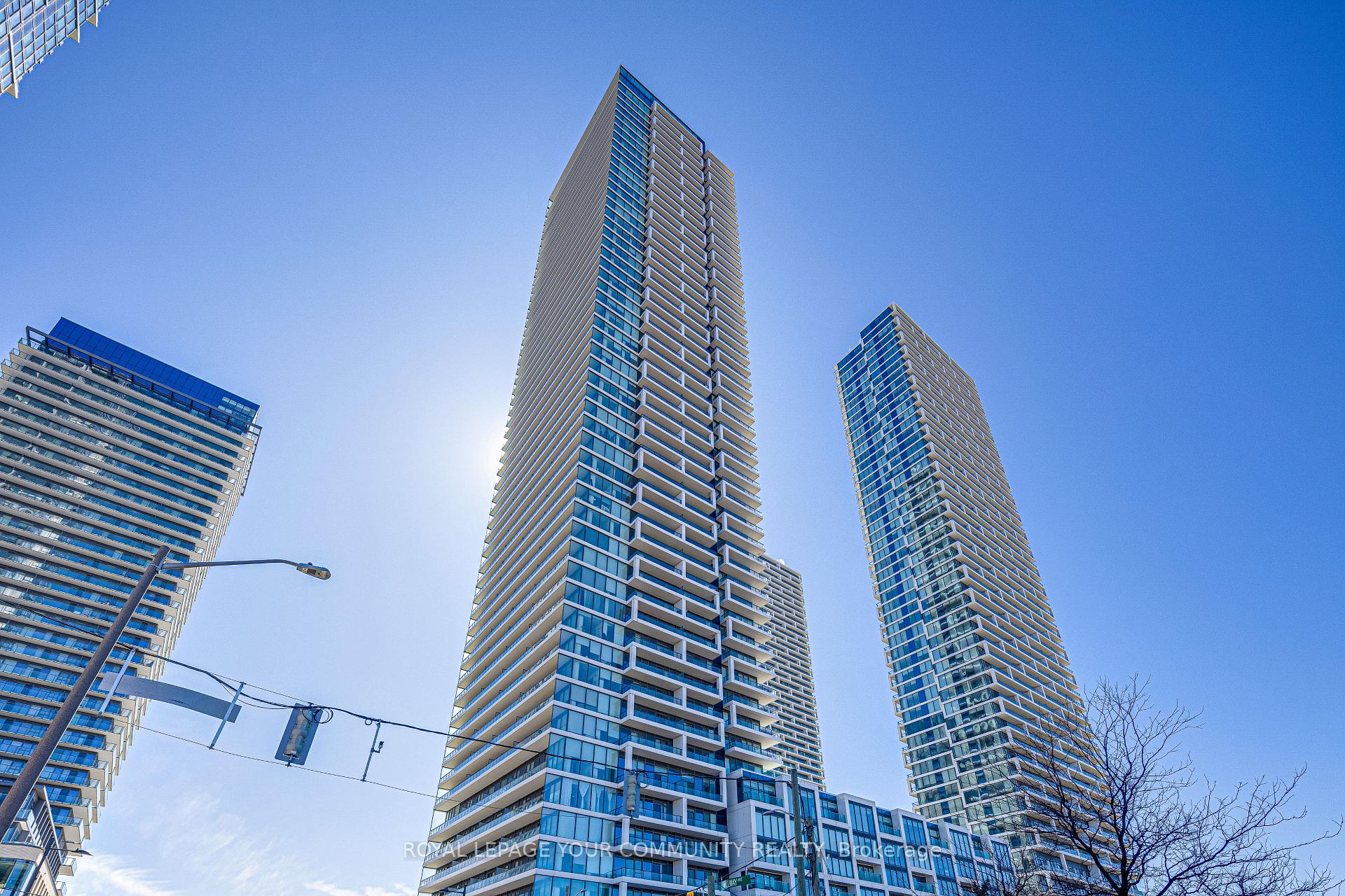 2 Bedrooms Condo at 950 Portage,  Vaughan For sale