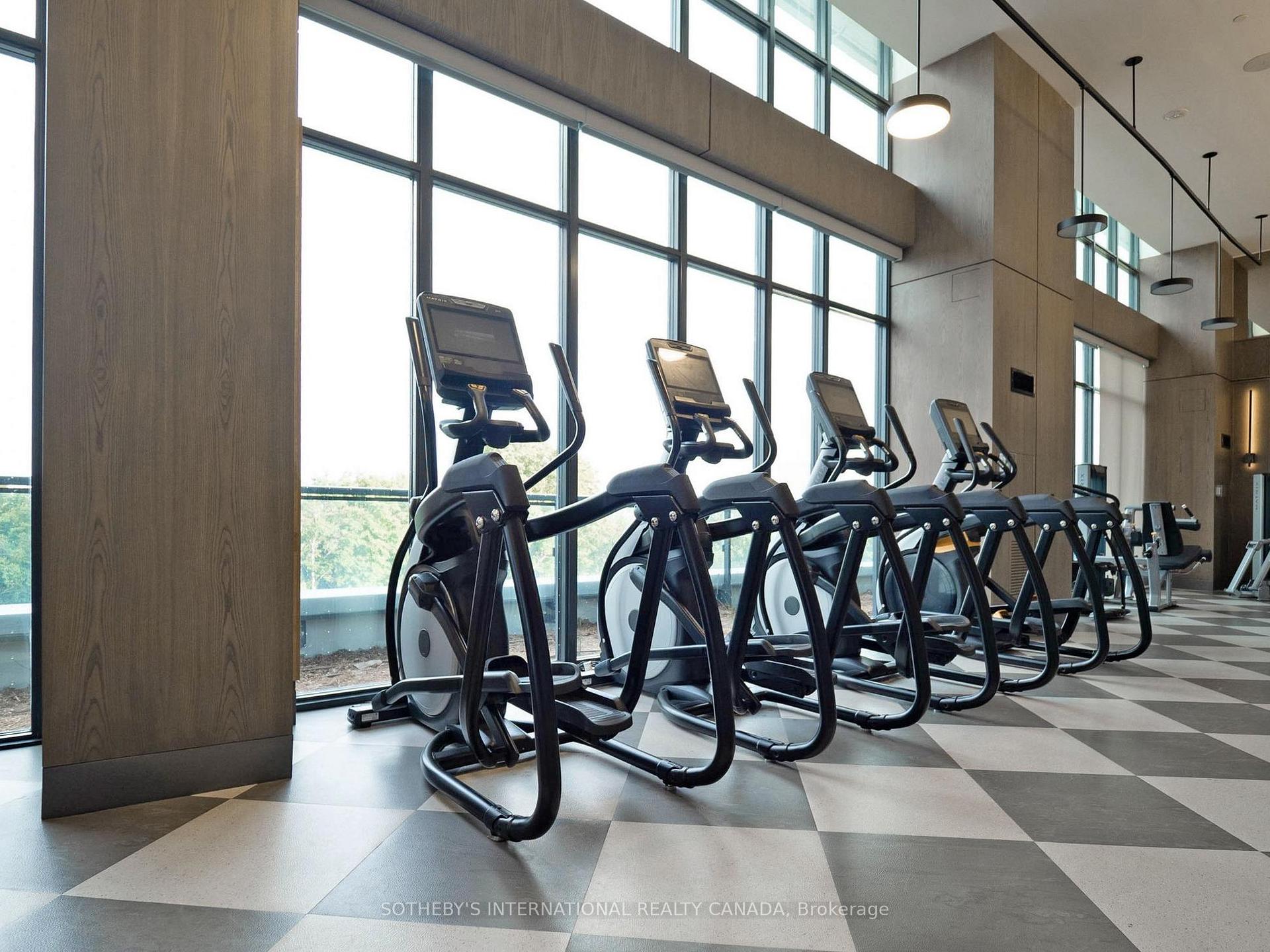 3 Bedrooms Condo at 30 Inn On the Park, Toronto For sale