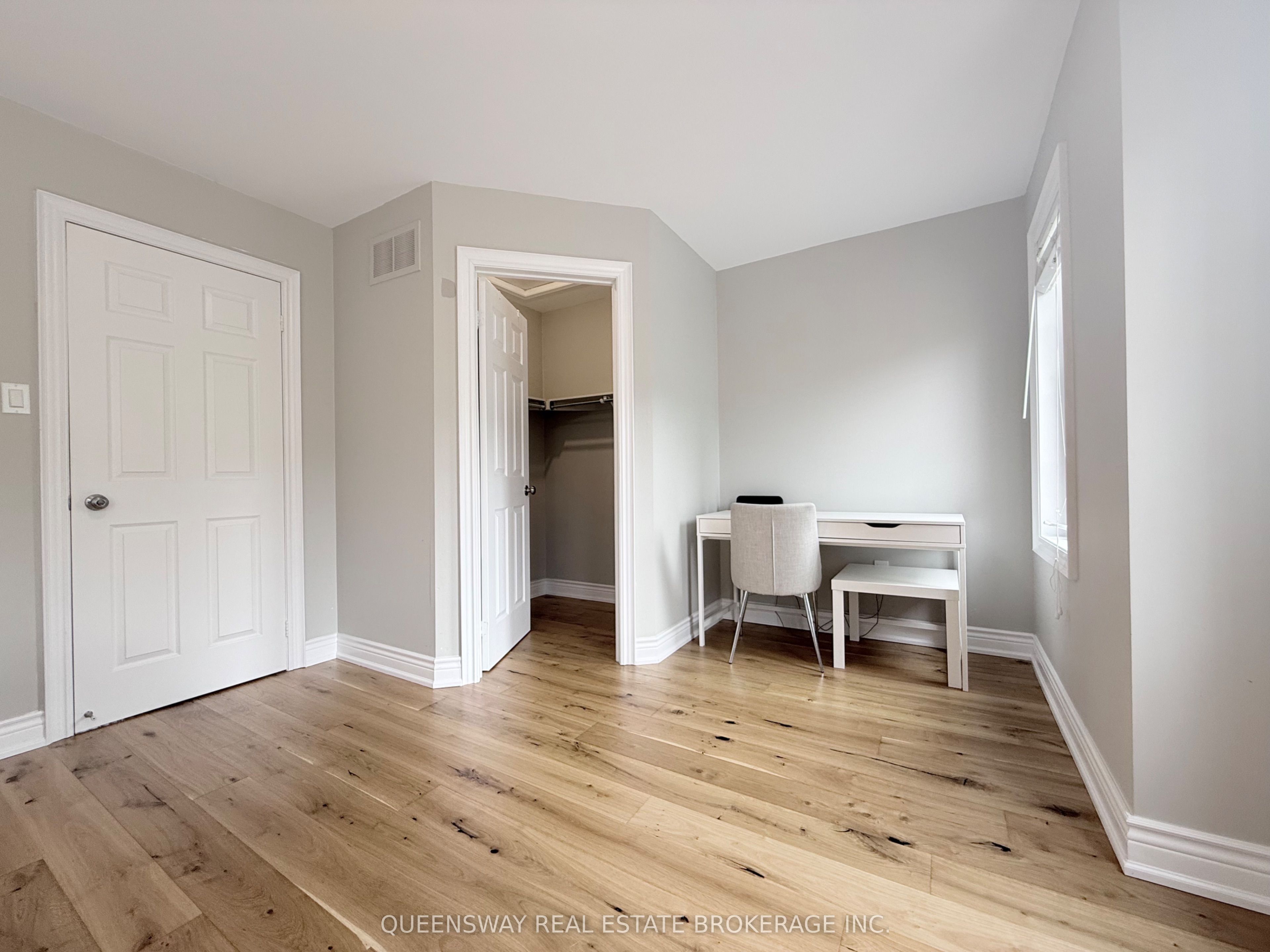 82 Roxton Road
