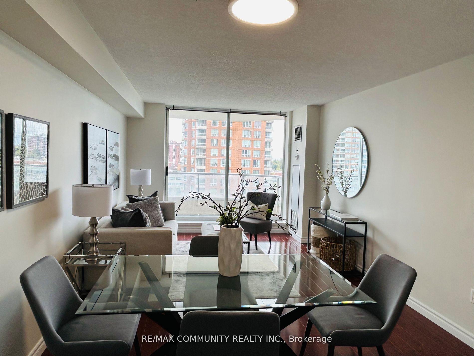 2 Bedrooms Condo at 430 Mclevin, Toronto For sale