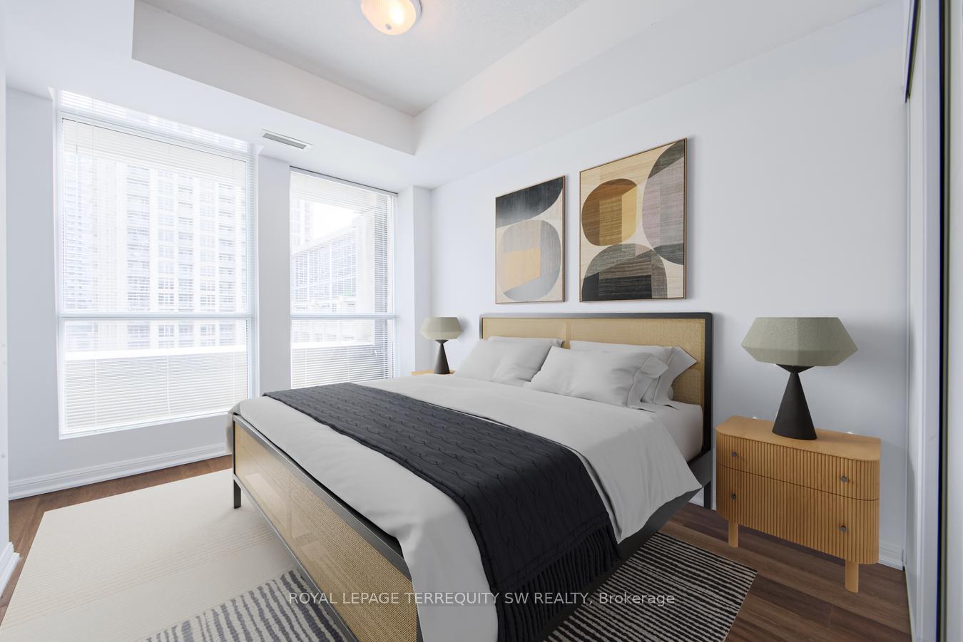 3 Bedrooms Condo at 628 Fleet, Toronto For sale