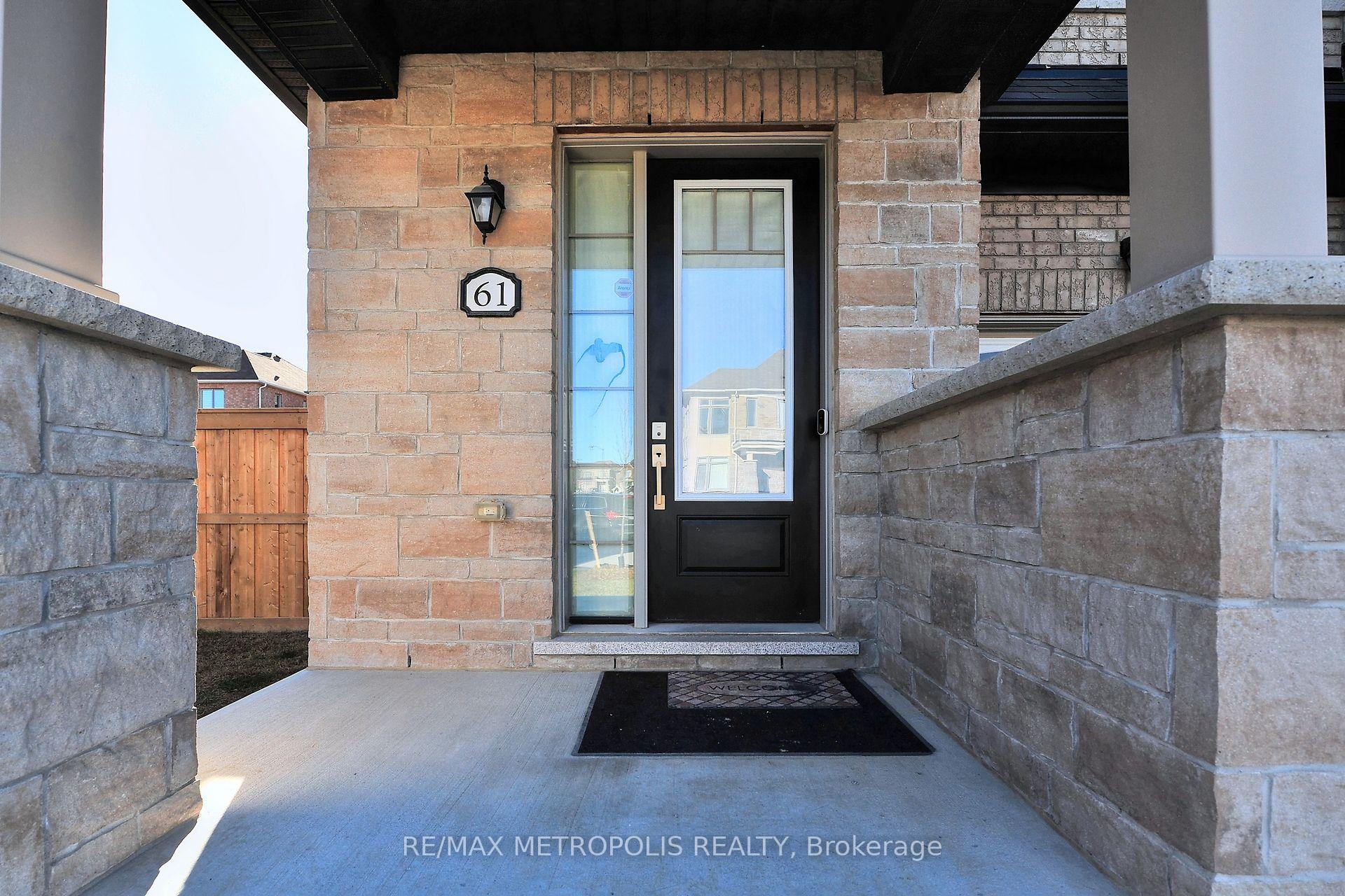 61 Seedling Crescent, Whitchurch-Stouffville, ON L4A 4V5