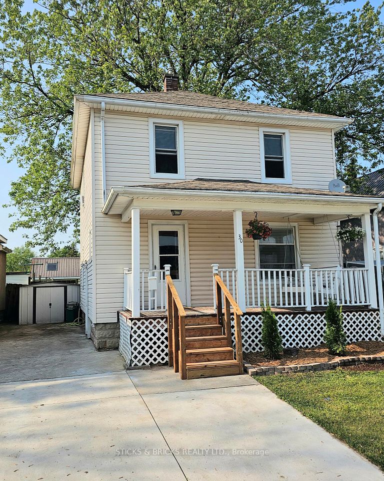 30 Margaret Street, Welland, ON L3C 3Z7