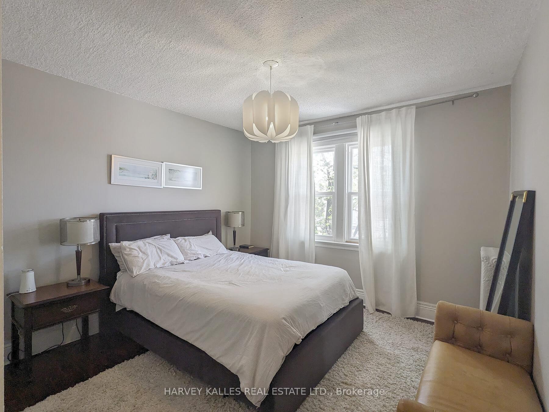 1 Brookdale Avenue 5