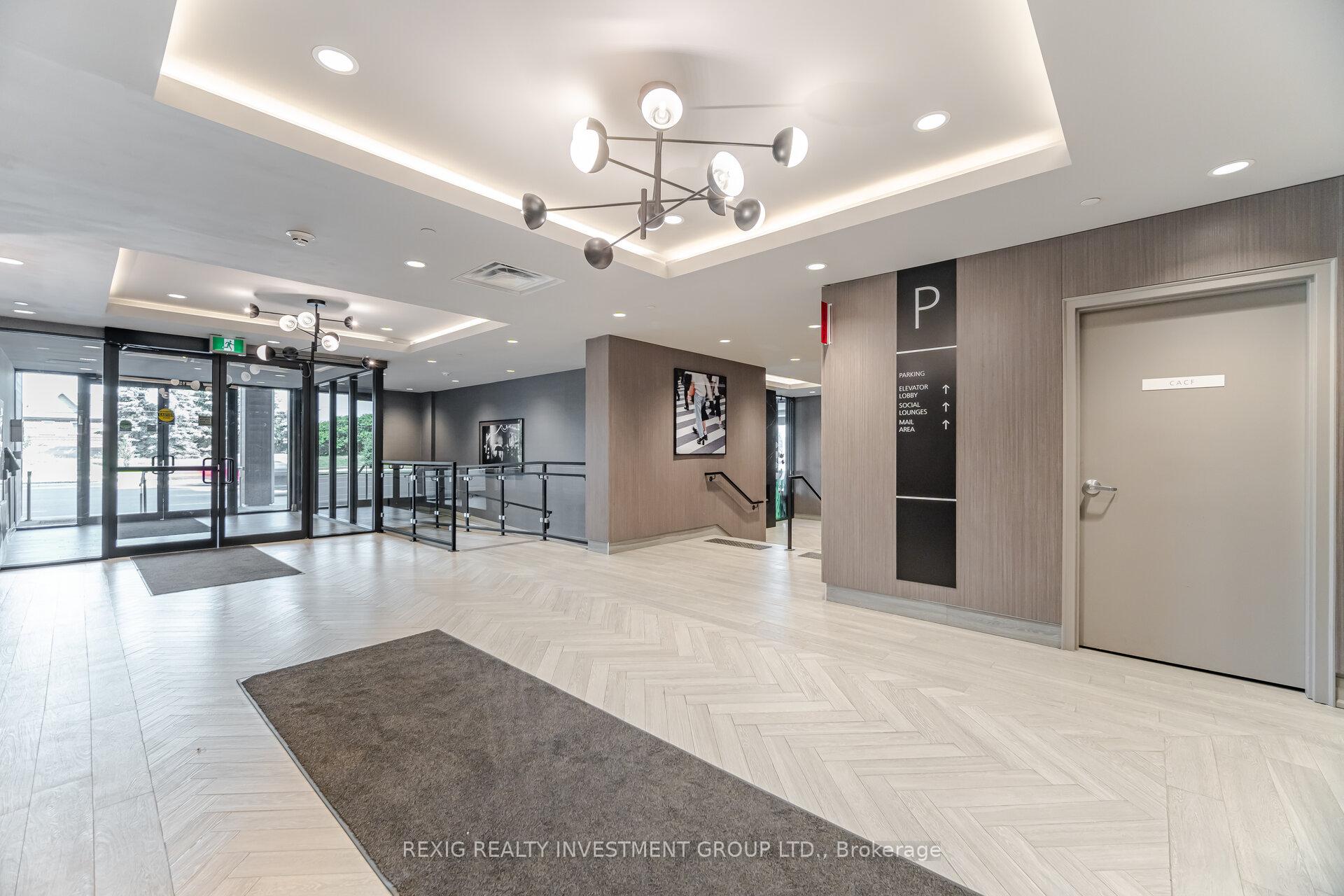 2 Bedrooms Condo at 95 DUNDAS, Oakville For sale