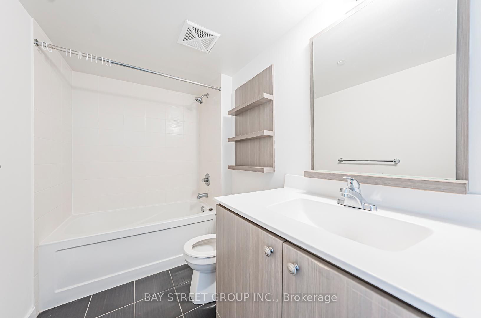 1 Bedroom Condo at 275 Yorkland, Toronto For sale