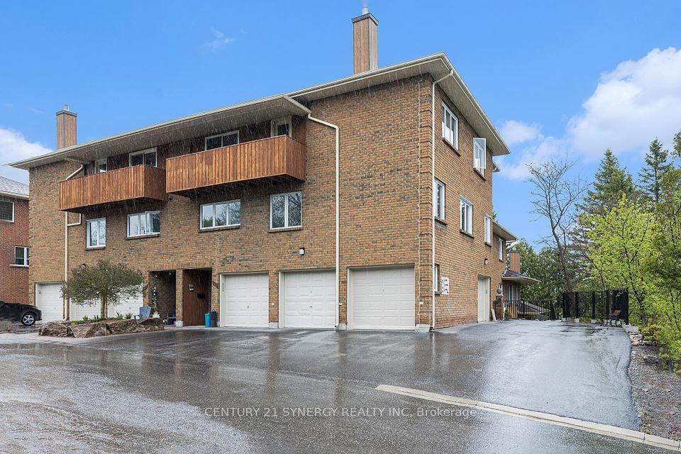 #37 - 502 Stratas Court, Kanata, ON K2L 3K7