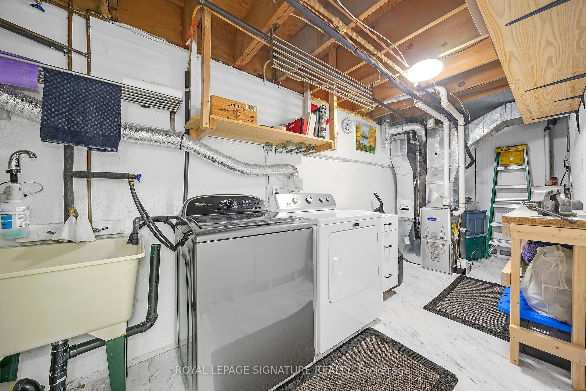 3 Bedrooms Condo at 5 Early Apple, Toronto For sale