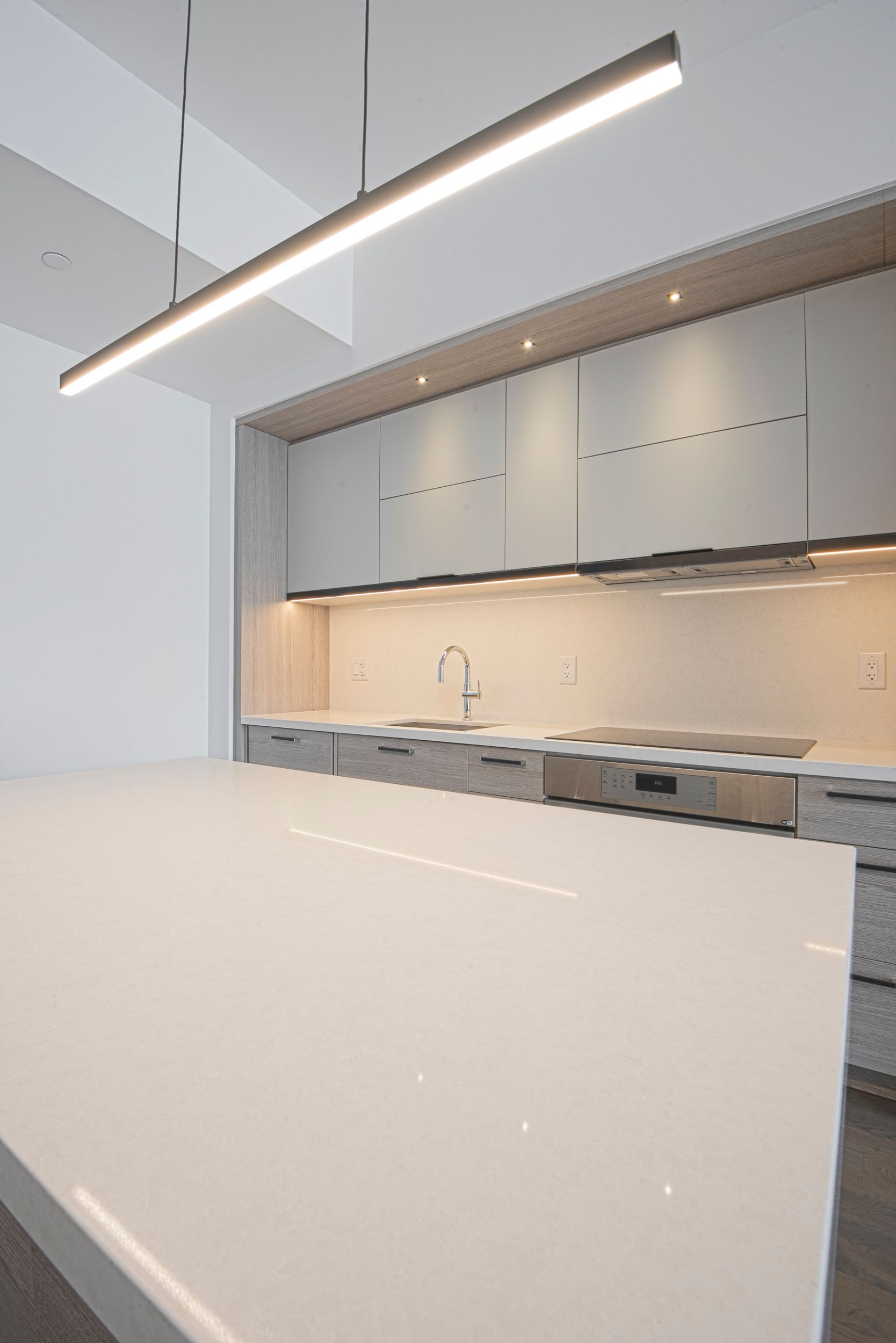 215 Lonsdale Road 1607