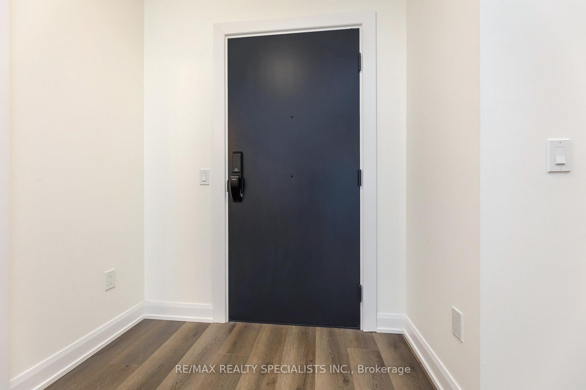 1 Bedroom Condo at 3228 William Coltson, Oakville For sale
