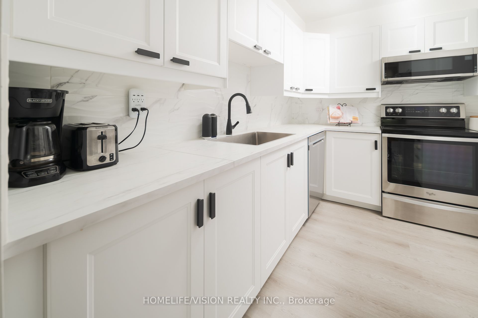 7 Townsgate Drive, #413
