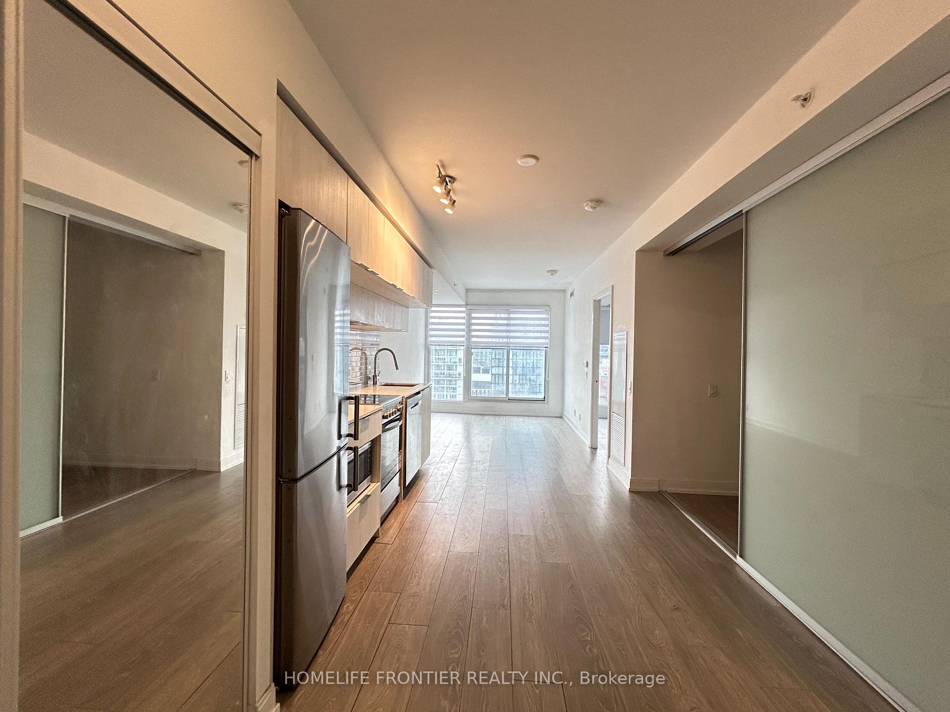 2 Bedrooms Condo at 181 Dundas, Toronto For sale