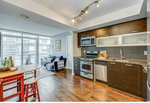 36 Lisgar Street 1706W