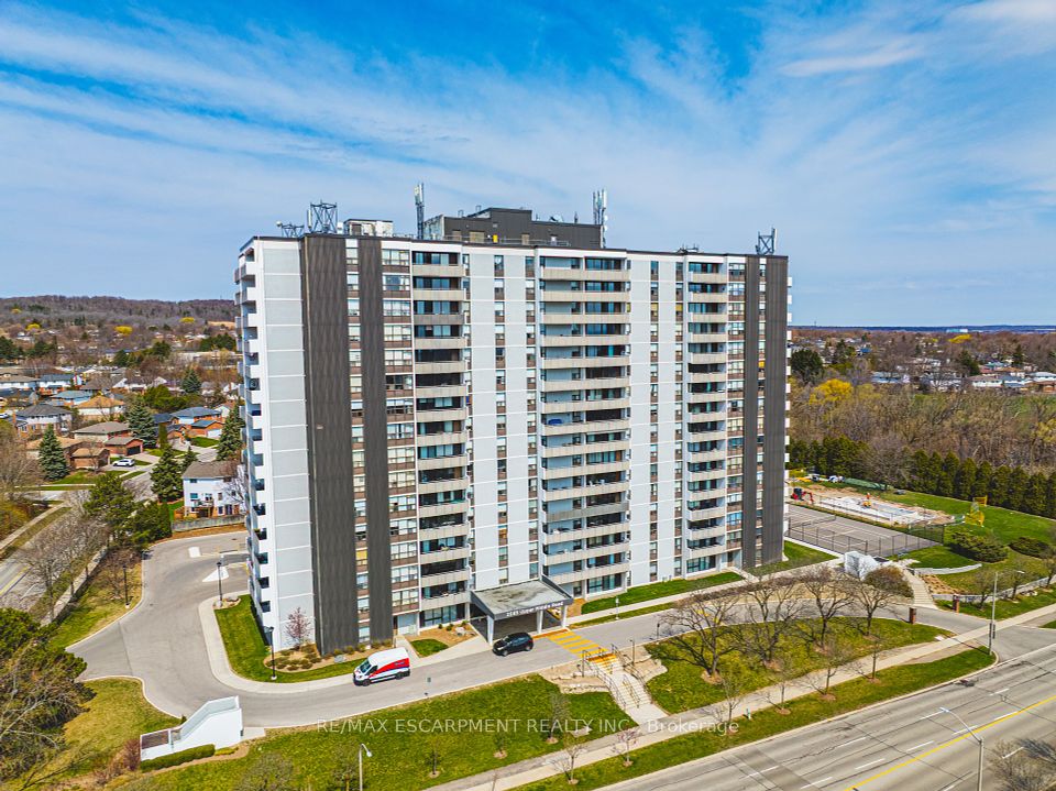 2055 Upper Middle