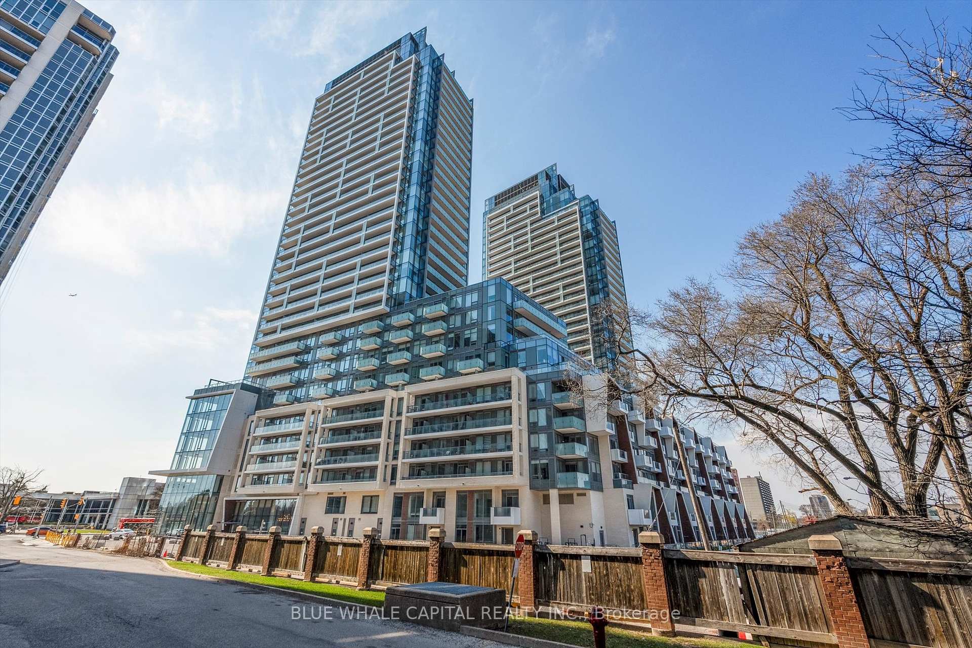 4 Bedrooms Condo at 8 Olympic Garden,  Toronto For sale