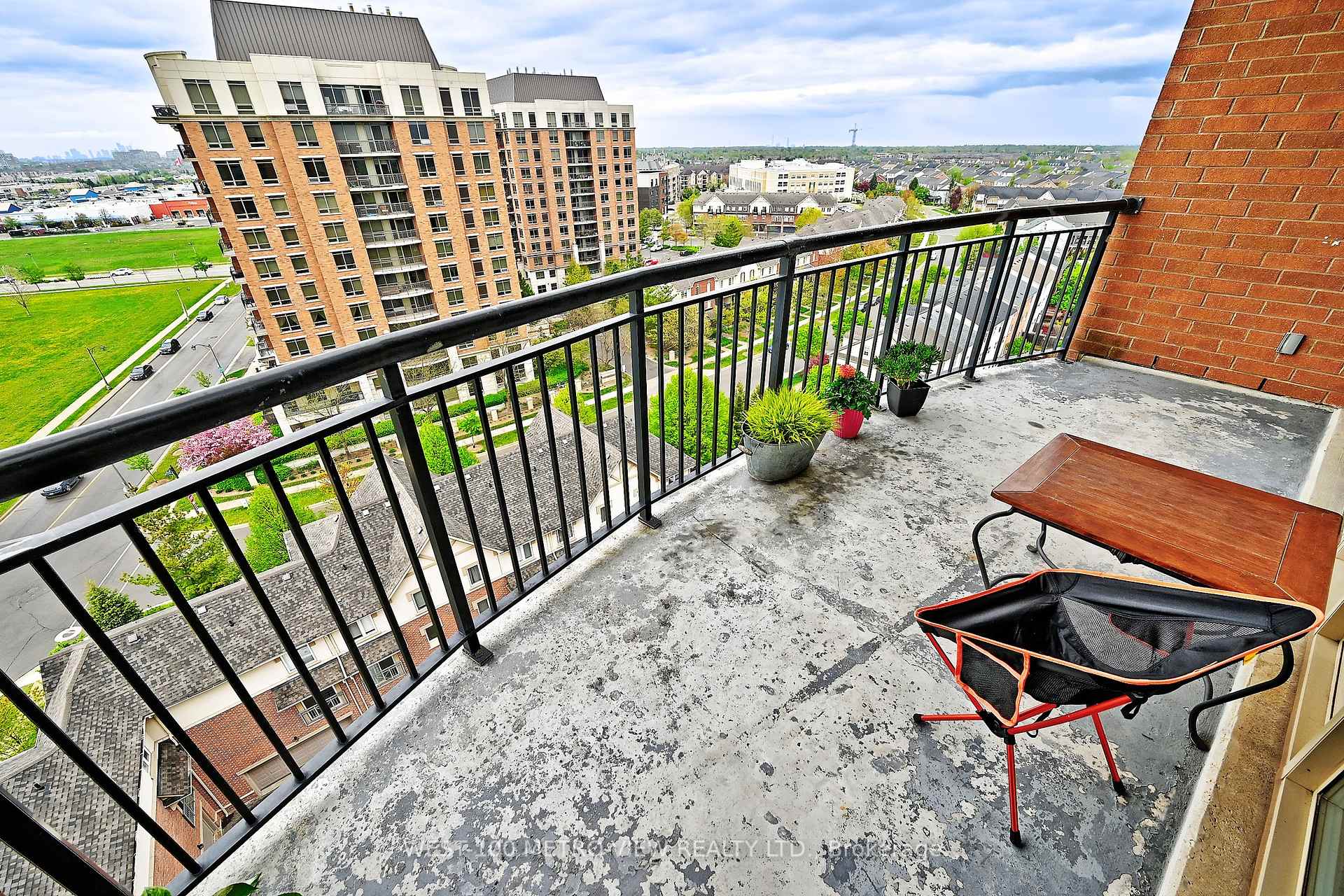 2 Bedrooms Condo at 2365 CENTRAL PARK, Oakville For sale
