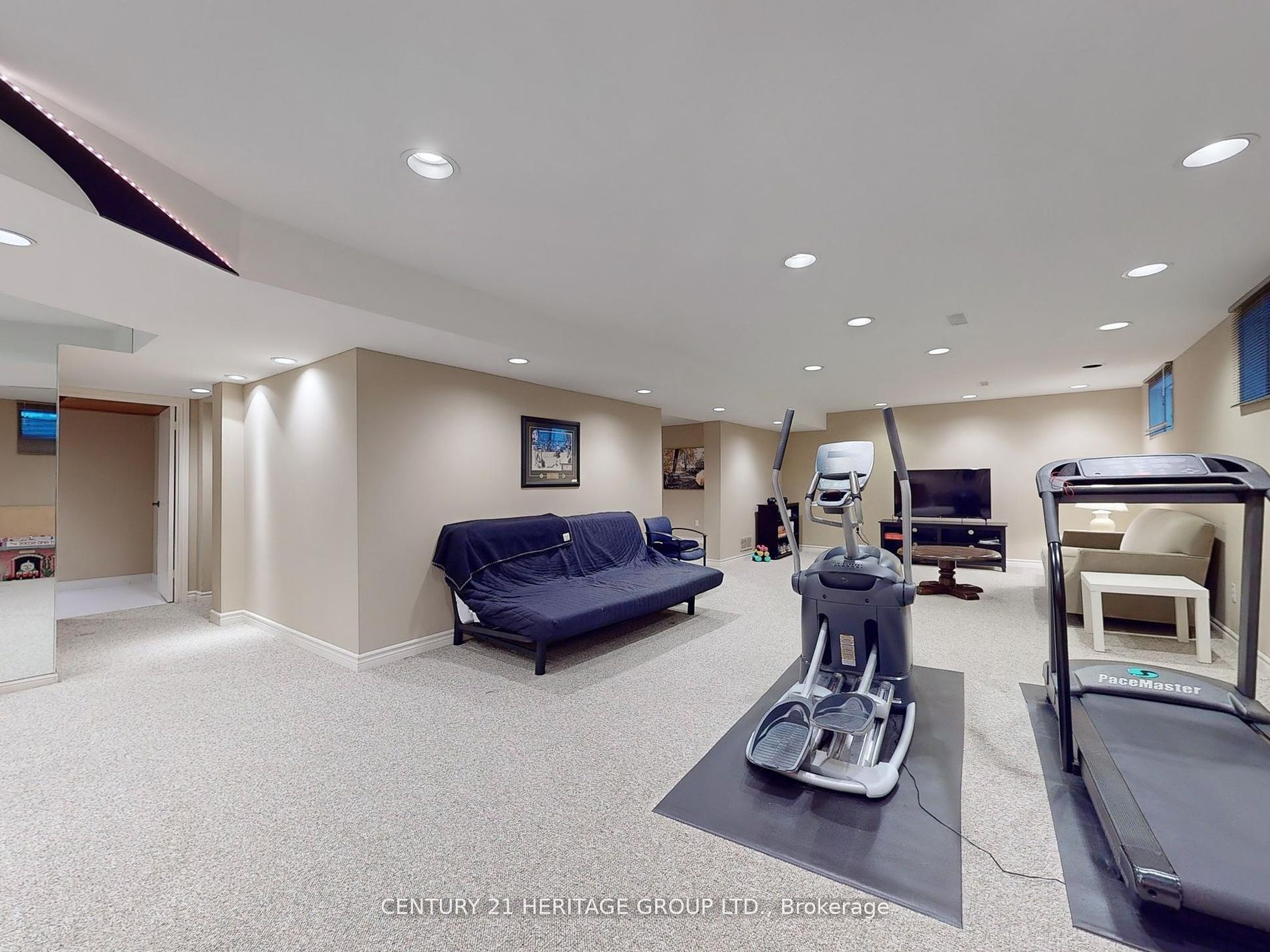35 Forest Park Crescent