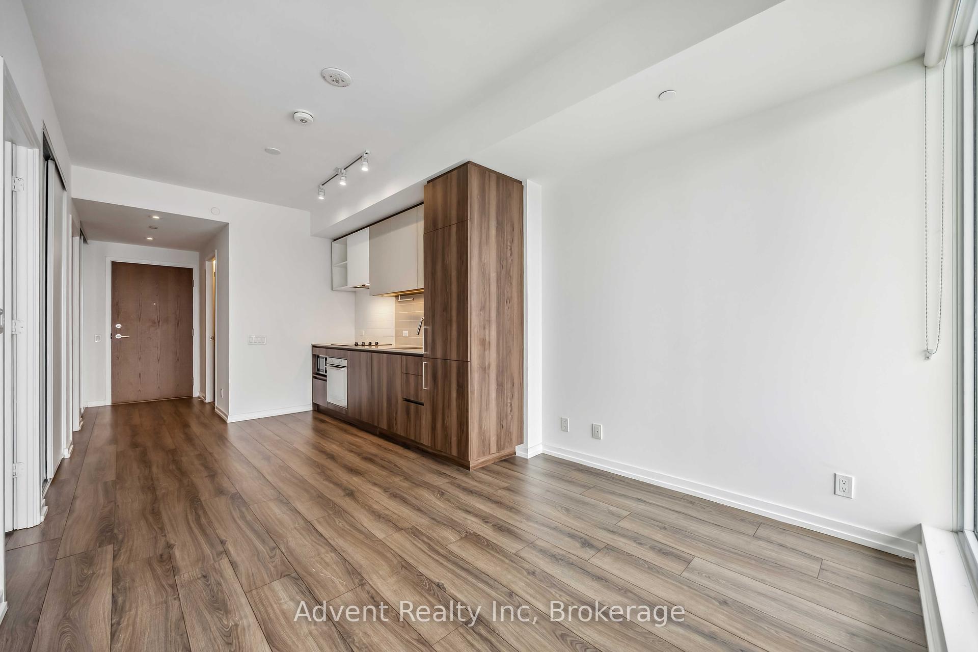 2 Bedrooms Condo at 7890 Jane,  Vaughan For sale