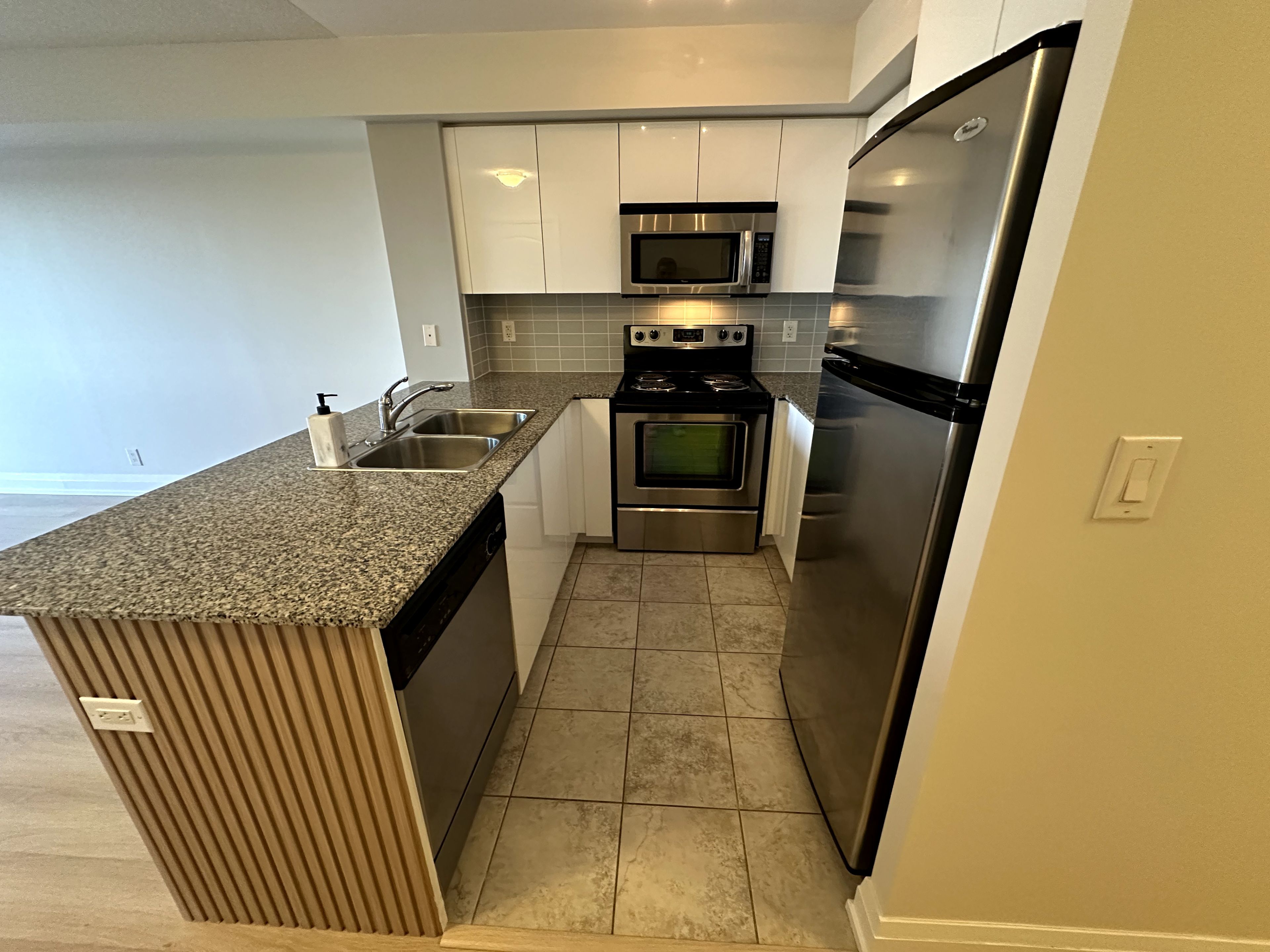 1060 Sheppard Avenue W 719
