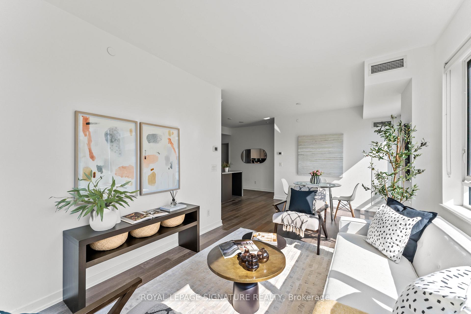 2 Bedrooms Condo at 1830 Bloor, Toronto For sale