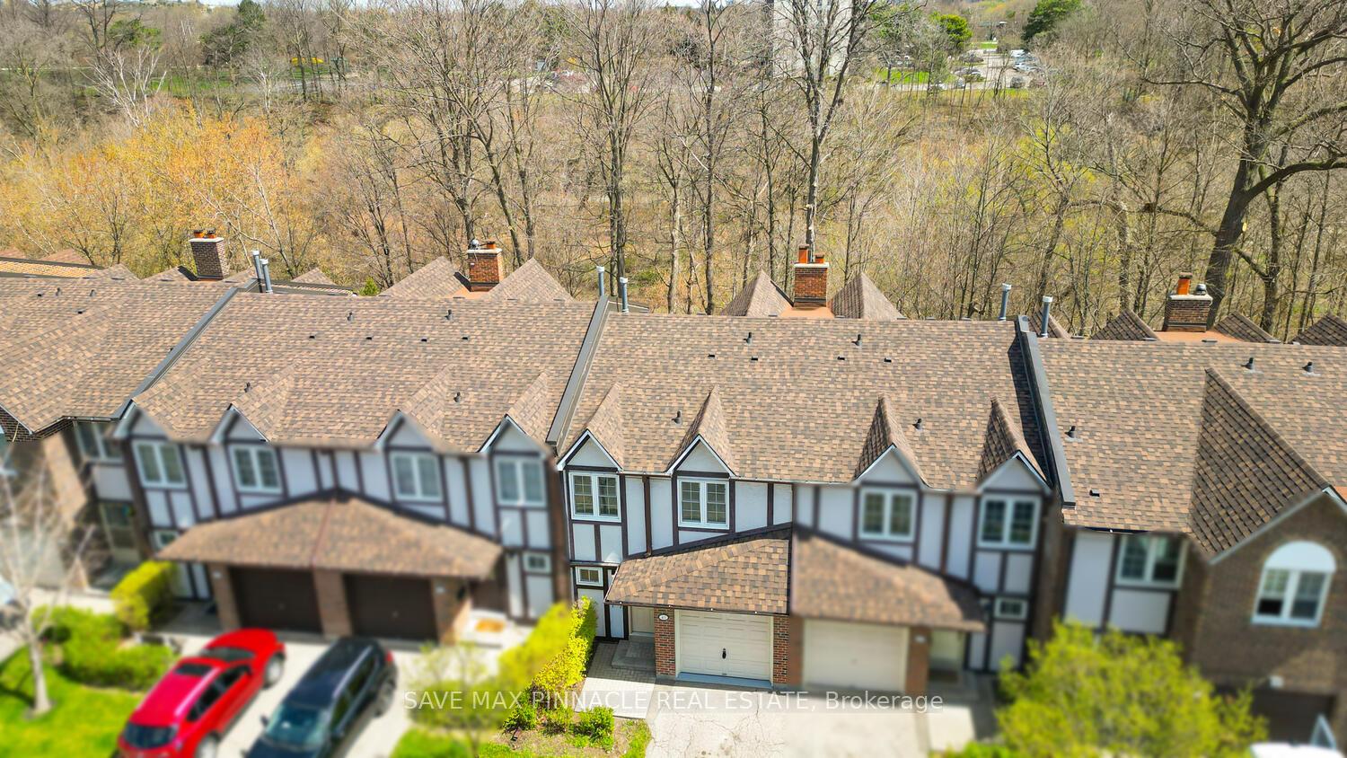 4 Bedrooms Condo at 2120 Rathburn,  Mississauga For sale