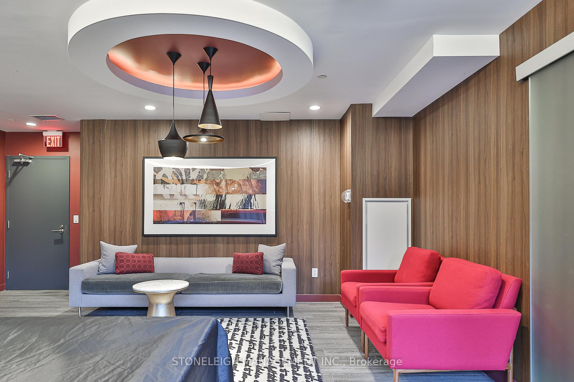 2 Bedrooms Condo at 105 George, Toronto For sale