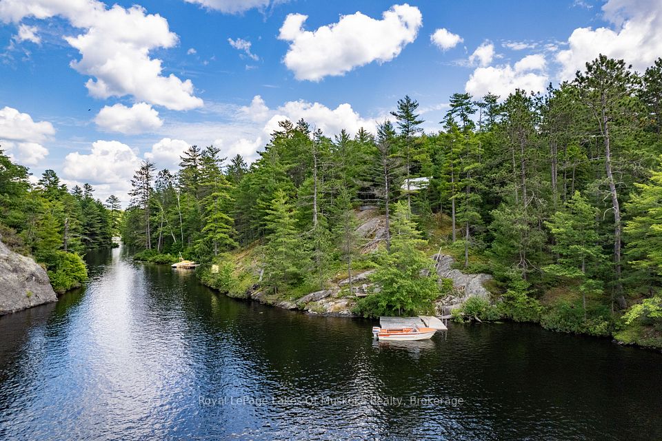 998 Gull Lake