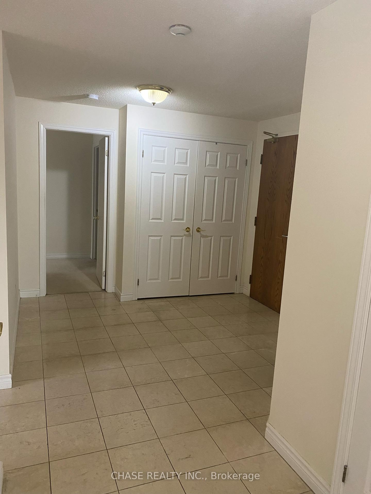 2 Bedrooms Condo at 67 Caroline,  Hamilton For sale