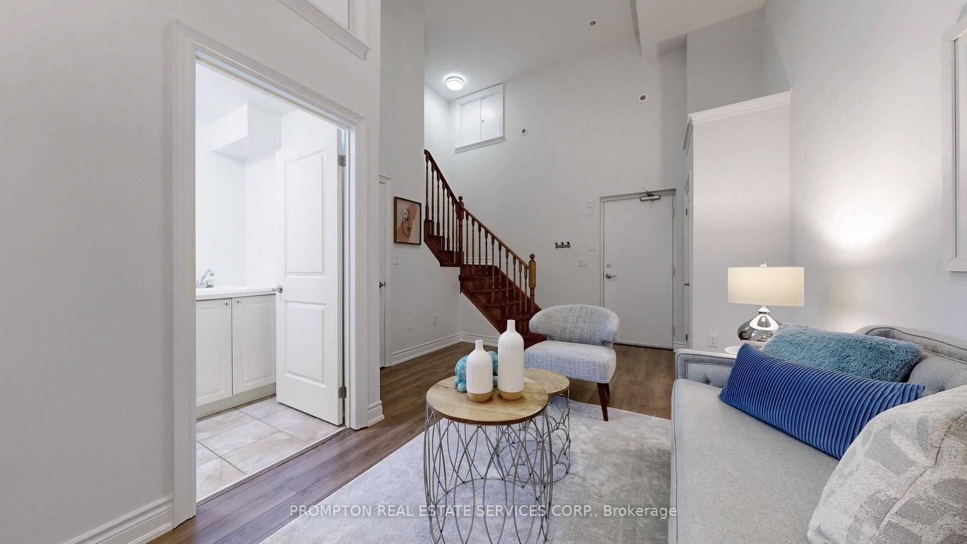 4 Bedrooms Condo at 30 Hargrave, Toronto For sale