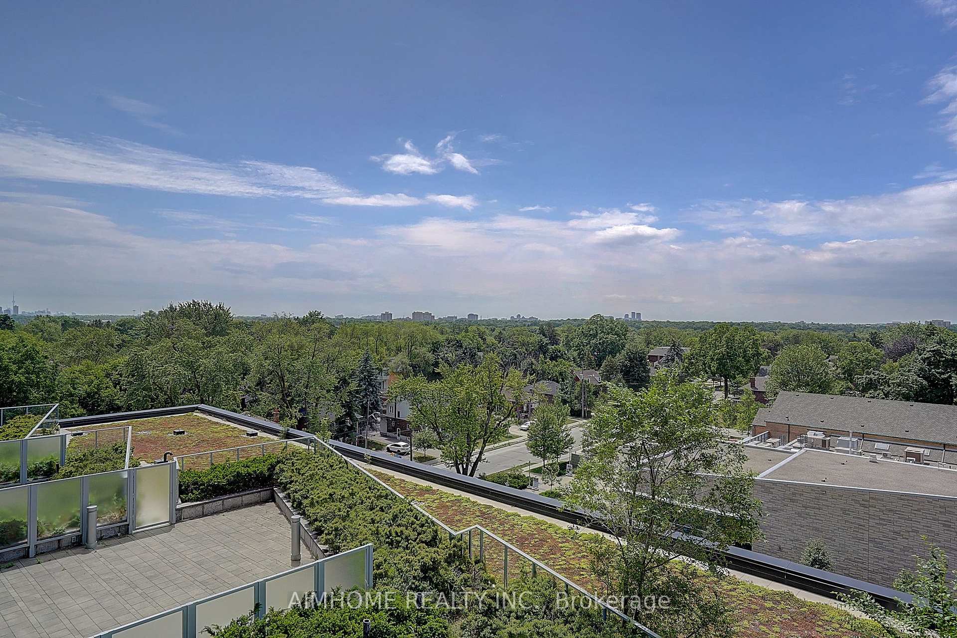 3 Bedrooms Condo at 11 Bogert, Toronto For sale