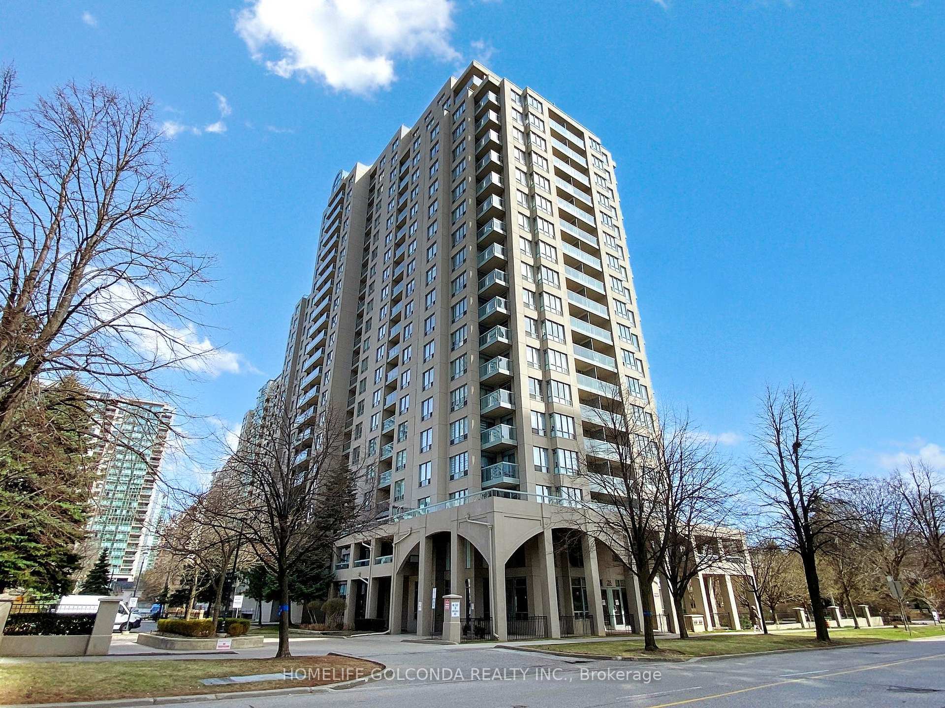 2 Bedrooms Condo at 28 Empress, Toronto For sale