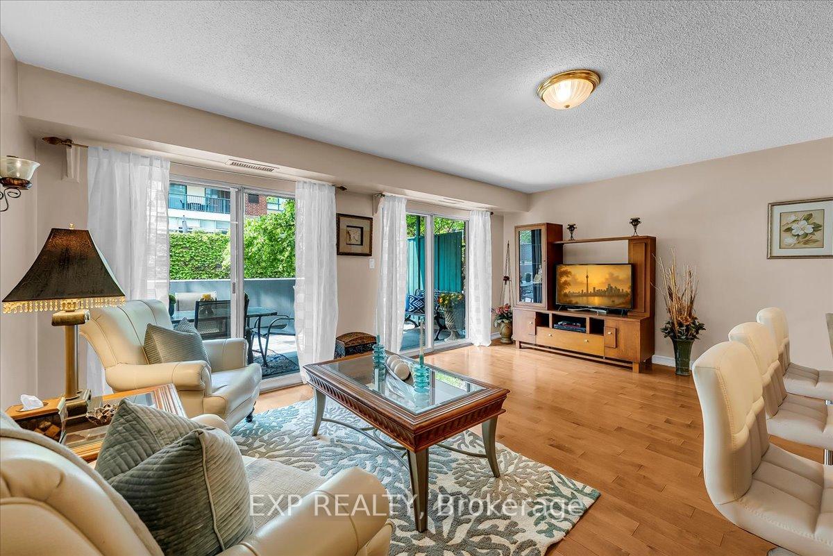 1 Bedroom Condo at 141 Woodbridge, Vaughan For sale